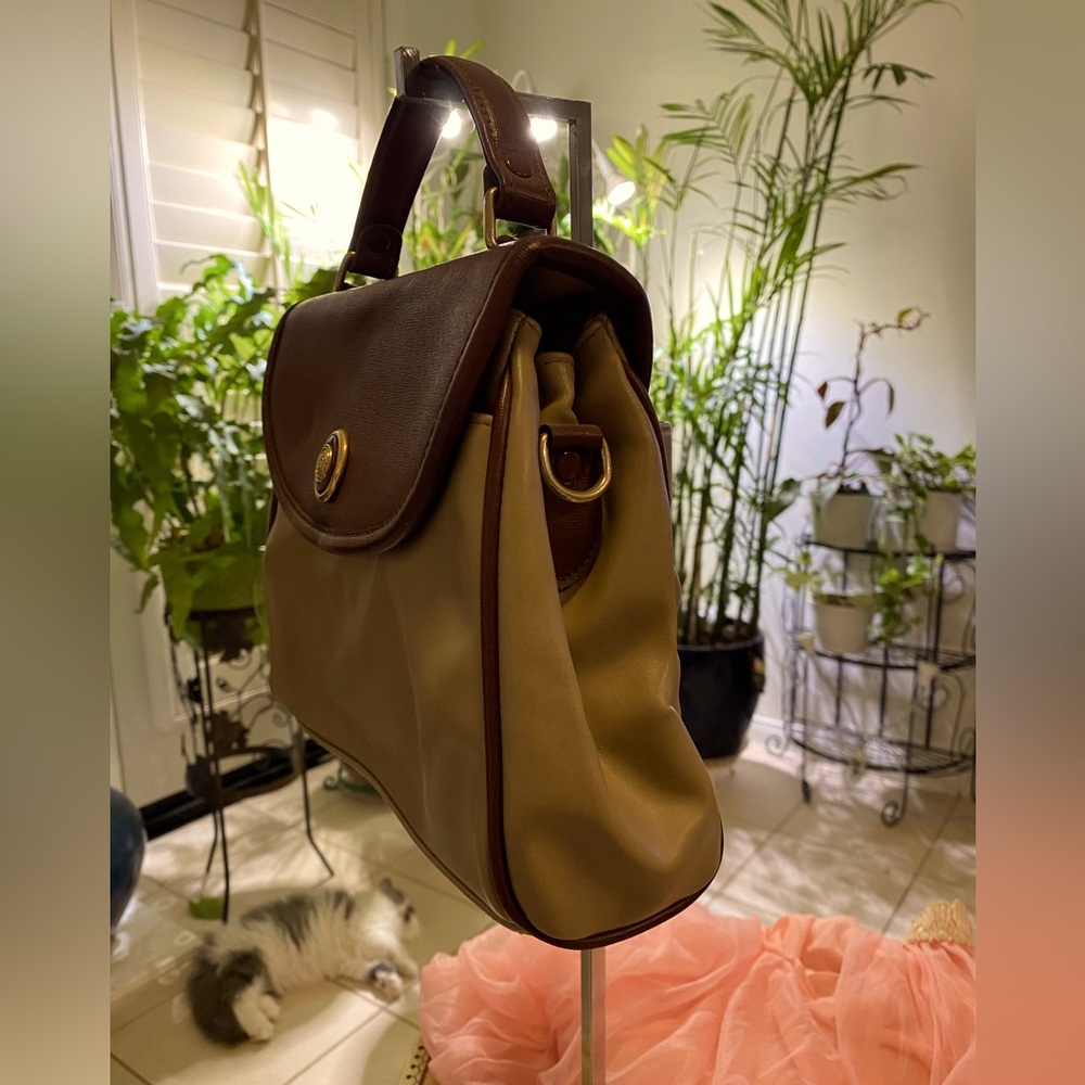 LIZ CLAIBORNE LEATHER VINTAGE HANDBAG - Picture 3 of 7